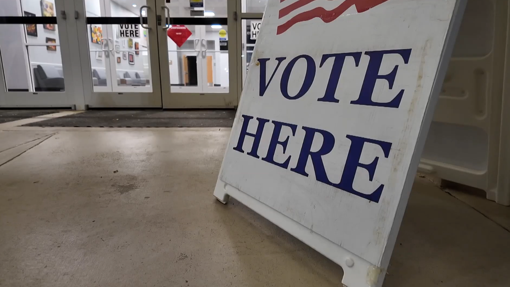 More than 200K Minnesotans have cast their ballots in midterm election — WCCO / CBS Minnesota, Shoreview Community news