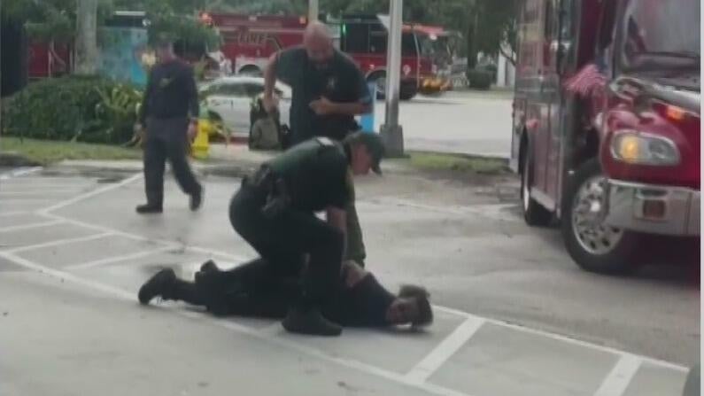 Woman accused of carjacking after stolen vehicle crash in Broward — CBS Miami, Shoreview Community news