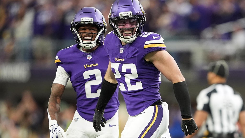 Vikings defense clamps down on Daniel Jones and the Colts for a 16-10 victory to stay undefeated — WCCO / CBS Minnesota, Shoreview Arts news