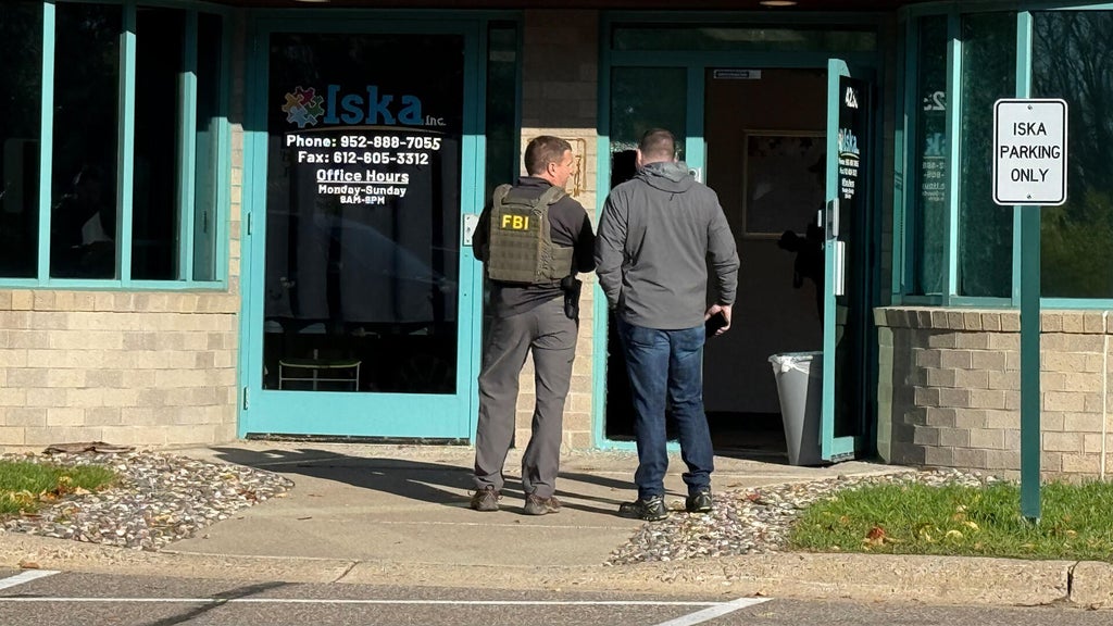 Federal law enforcement officers in Twin Cities Thursday for "court-authorized investigative activity," FBI says — Shoreview Business news
