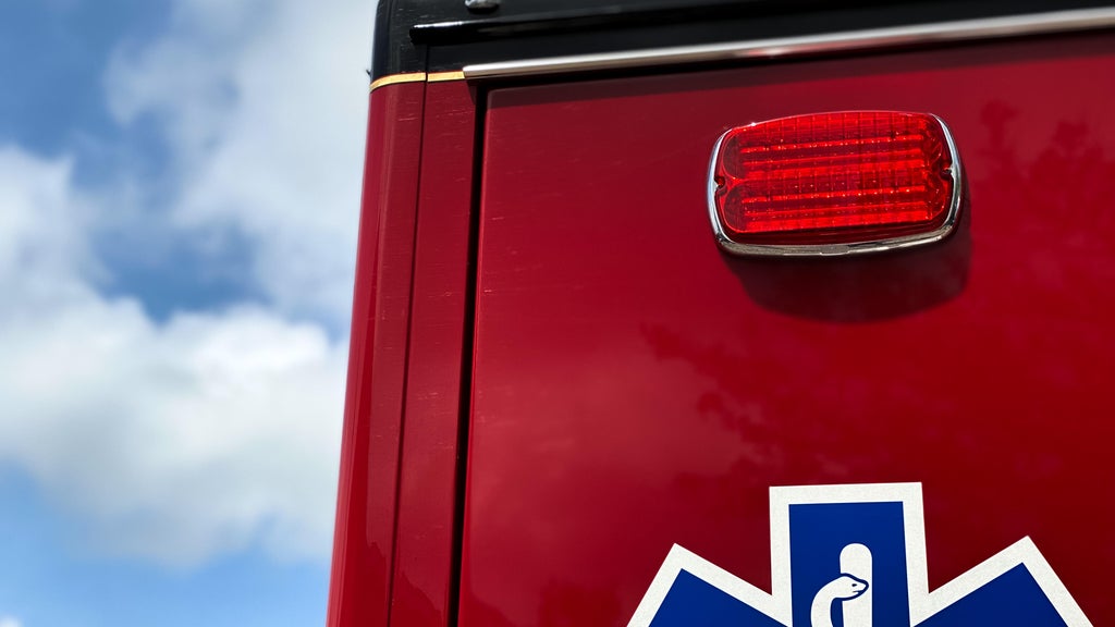 Man, 42, fatally struck by combine in southern Minnesota — WCCO / CBS Minnesota, Shoreview Health news