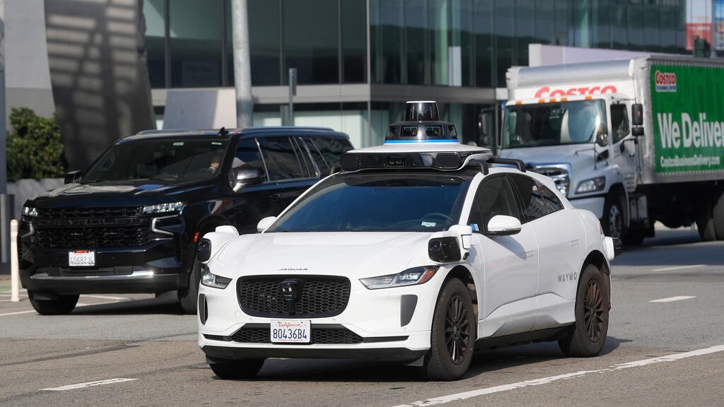 St. Paul City Council approves plan to study impact of robotaxis on workforce, public safety — WCCO / CBS Minnesota, Shoreview Technology news
