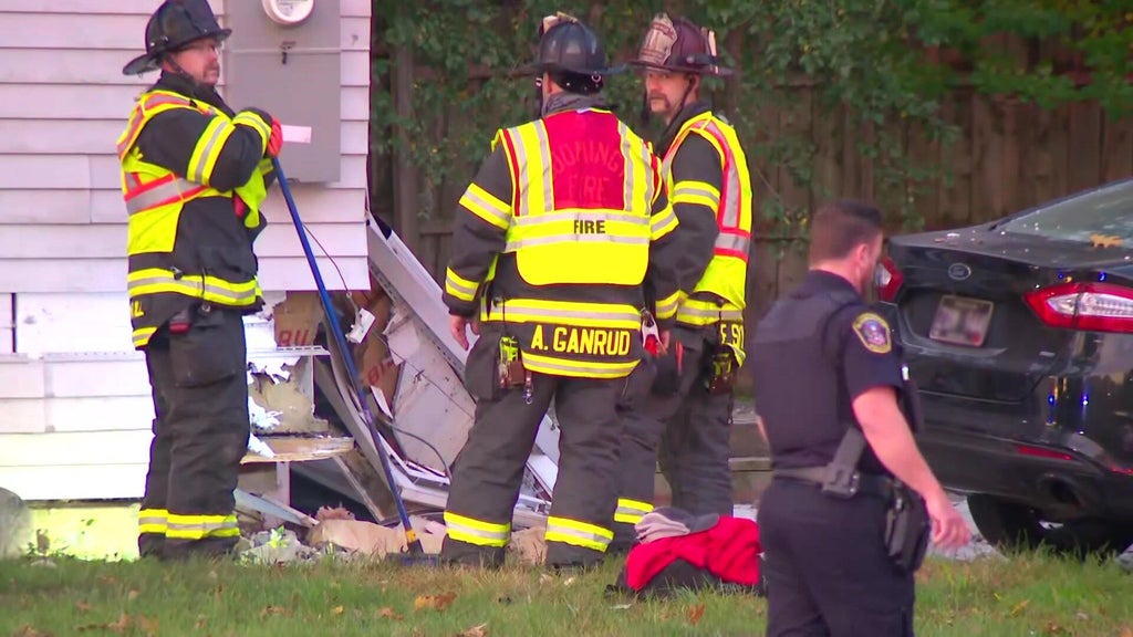Man blew through Bloomington stop sign, hit car, which then struck home, police say — WCCO / CBS Minnesota, Shoreview Community news