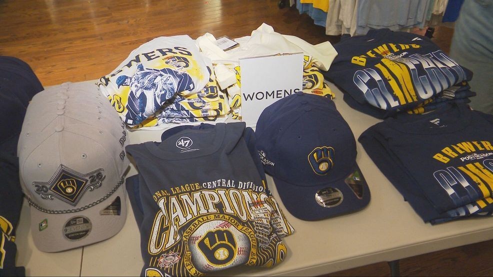Stores brace for surge as Brewers fans flock for merchandise — Fox 11 Green Bay Local