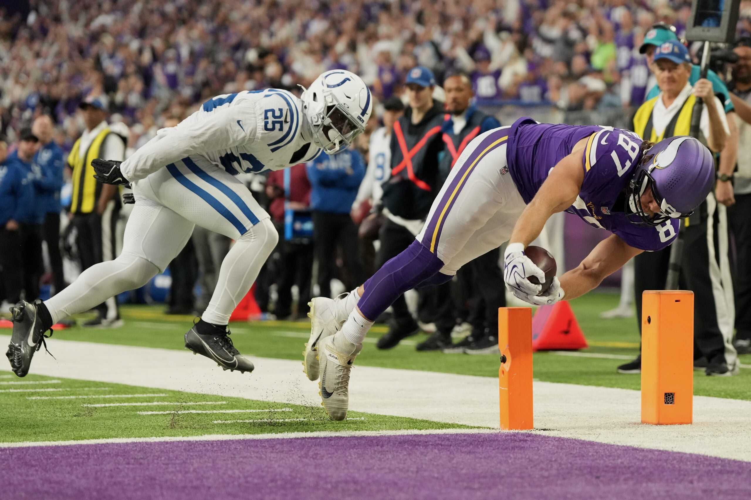 Vikings defense clamps down on Daniel Jones and the Colts for a 16-10 victory to stay undefeated — KSTP 5, Shoreview Arts news