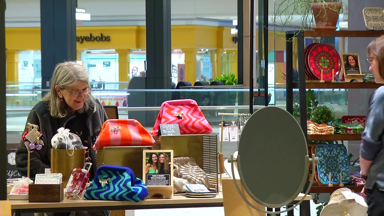 Minnesota businesses still hiring seasonal workers for holidays — KSTP 5, Shoreview Business news