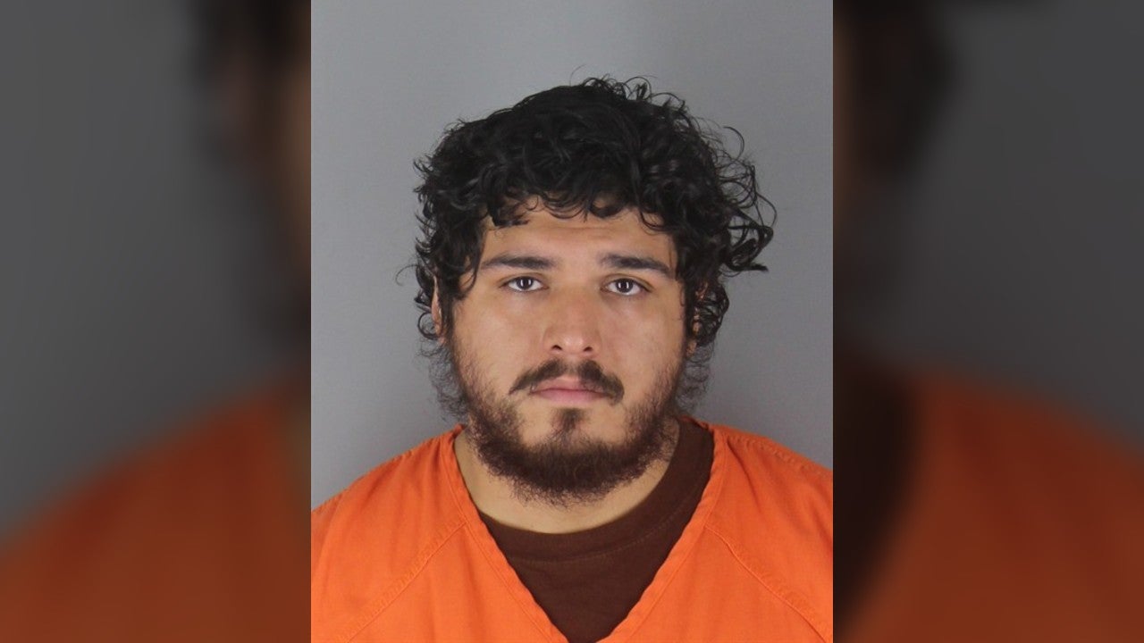 Charges: Bloomington man stabbed roommate while he was asleep, severely injuring him — Shoreview Real Estate news