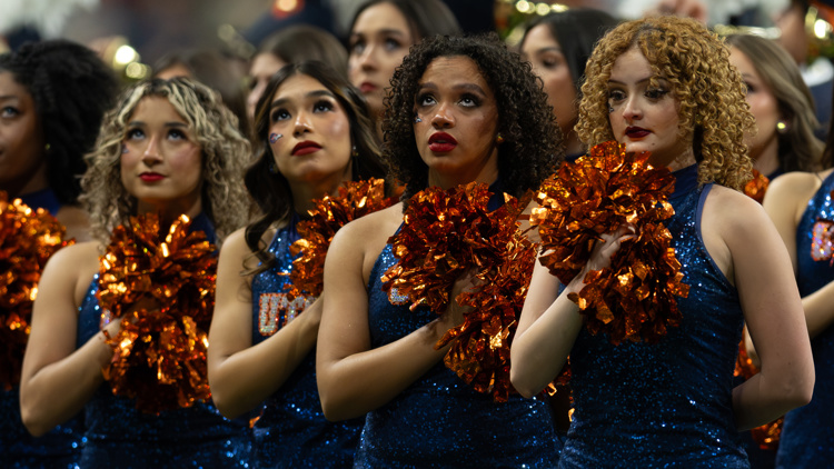 Here's what we know about the service member who fell at the UTSA football game — KHOU 11 (Houston), Shoreview Sports news