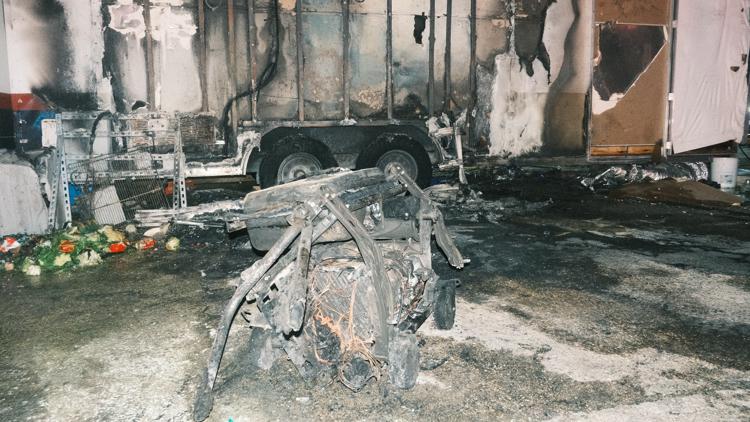 'I'm going back' | East Sixth Street food truck owner recovering after generator explosion burns trailer — KVUE (Austin), Shoreview Dining news
