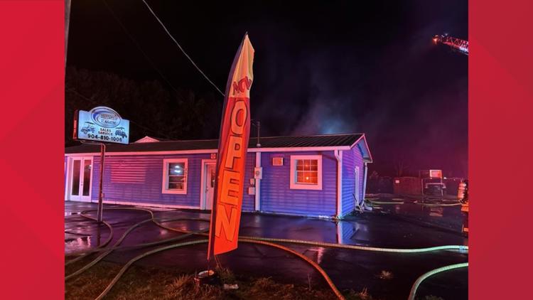 No injuries reported after large building fire at golf cart repair business off US-1 — First Coast News Local, Shoreview Business news