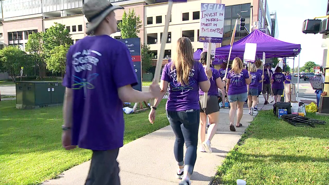 Allina hospice nurses announce tentative agreement for first union contract — FOX 9, Shoreview Health news