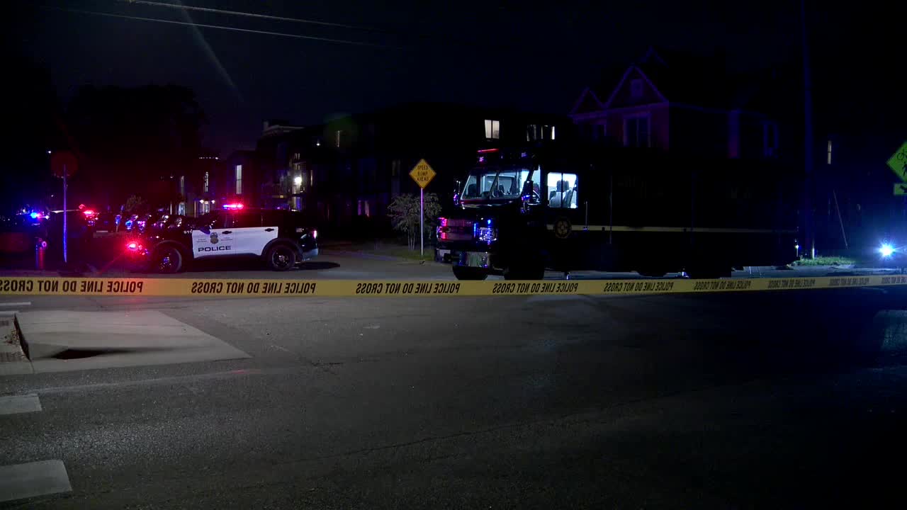 Minneapolis armed carjacking: Officer's gun goes off, 16-year-old arrested — FOX 9, Shoreview Community news
