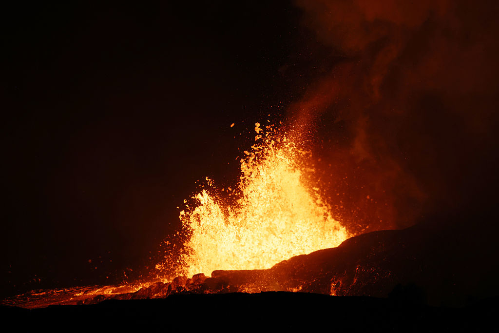 Kīlauea volcano activity prompts trail closures at popular Hawaii national park — FOX 9, Shoreview Schools news
