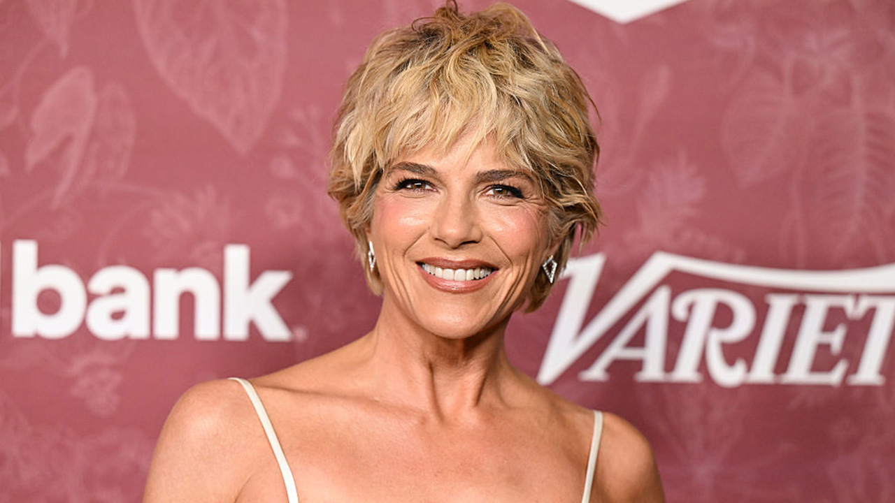 Selma Blair arrested, taken to hospital after allegedly attacking flight attendants — FOX 9, Shoreview Health news